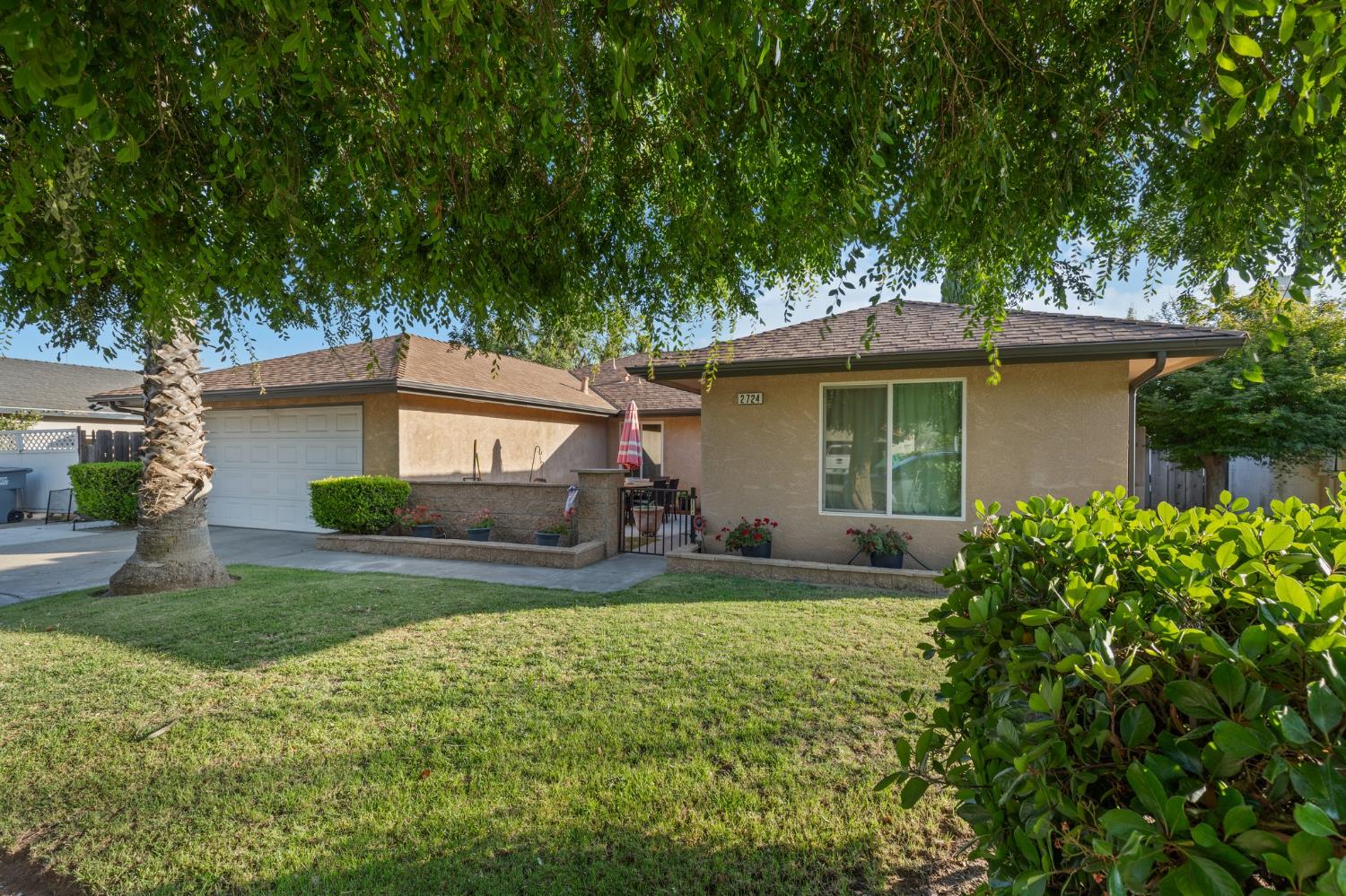 2724 Monocott Dr, Madera, CA 93637
