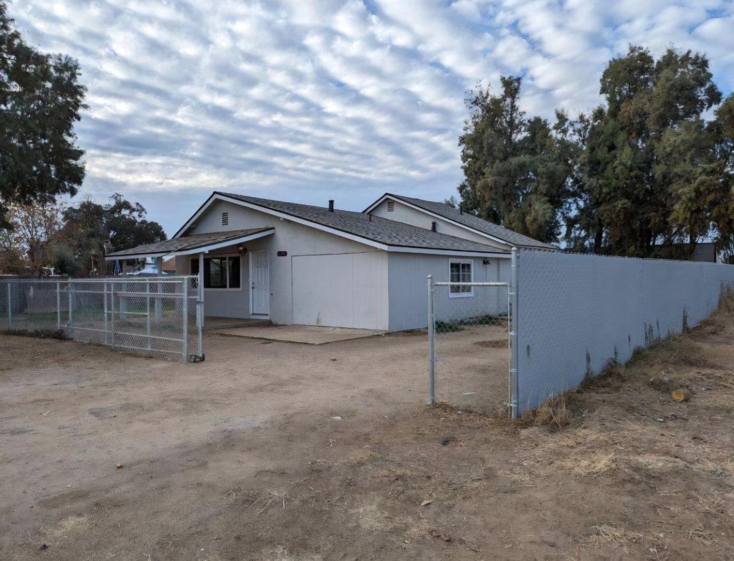 16896 Road 400