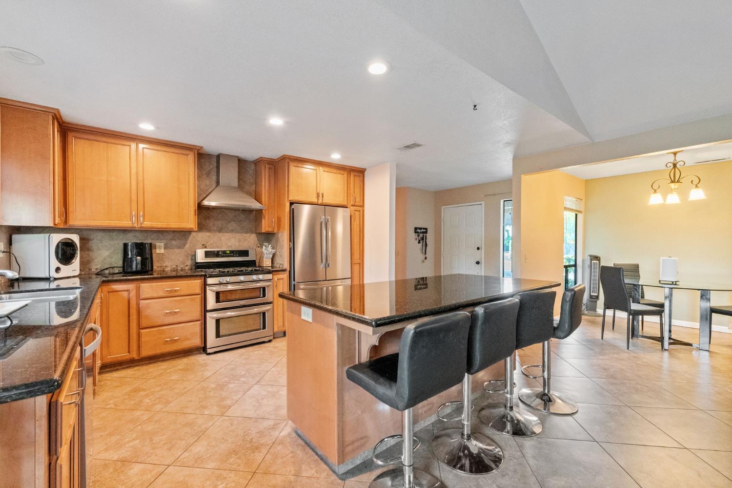 27376 San Bruno Ave, Madera, CA 93637