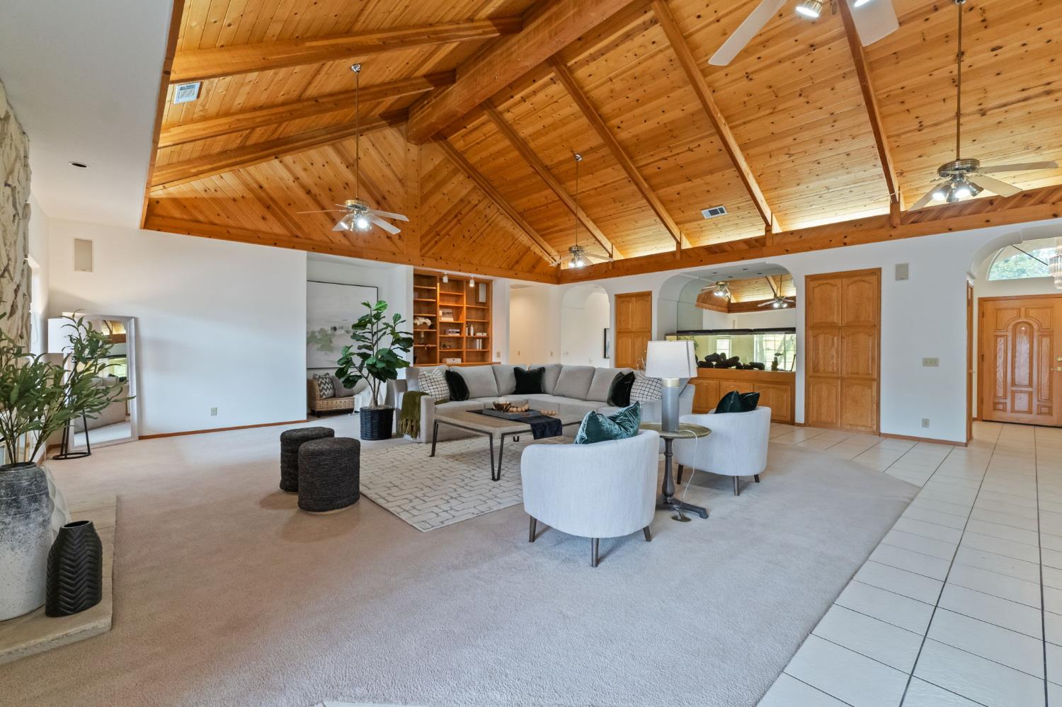 7357 E Dennett Ave, Fresno, CA 93737