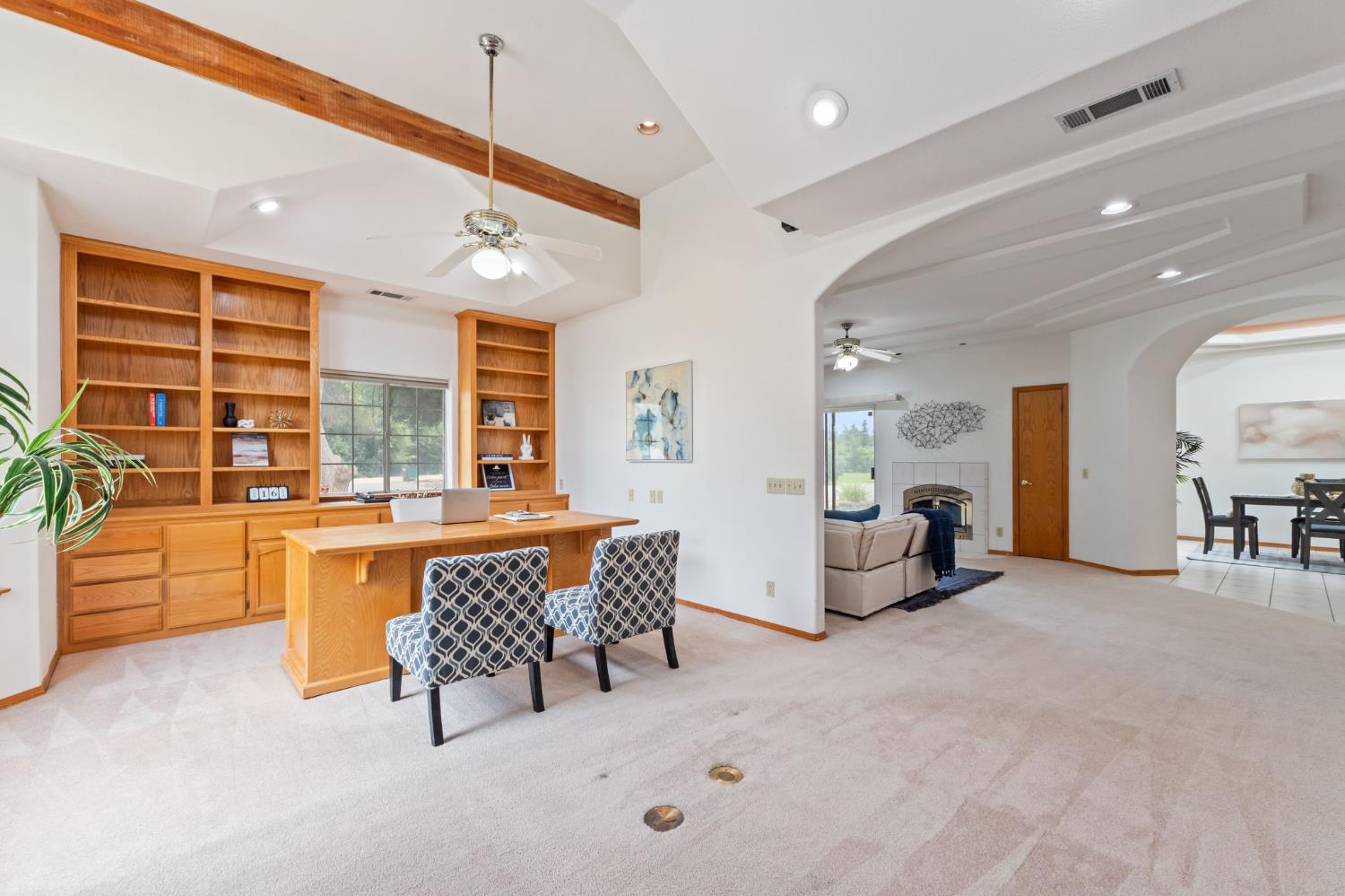 7357 E Dennett Ave, Fresno, CA 93737