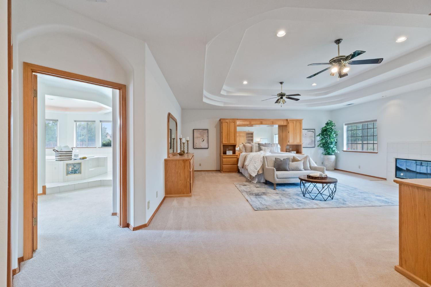 7357 E Dennett Ave, Fresno, CA 93737