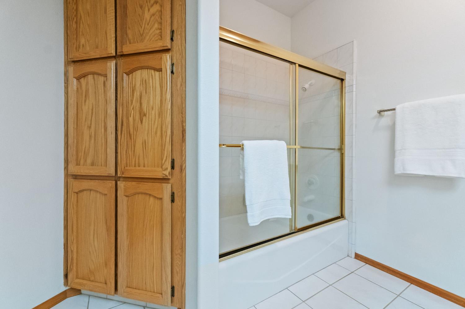 7357 E Dennett Ave, Fresno, CA 93737