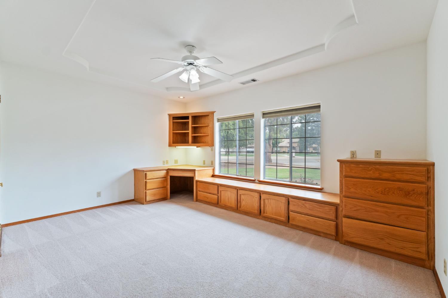 7357 E Dennett Ave, Fresno, CA 93737