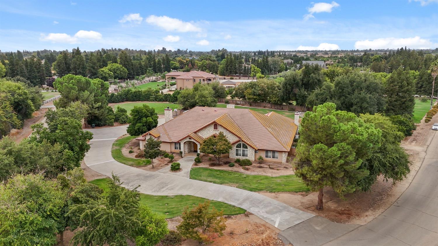 7357 E Dennett Ave, Fresno, CA 93737