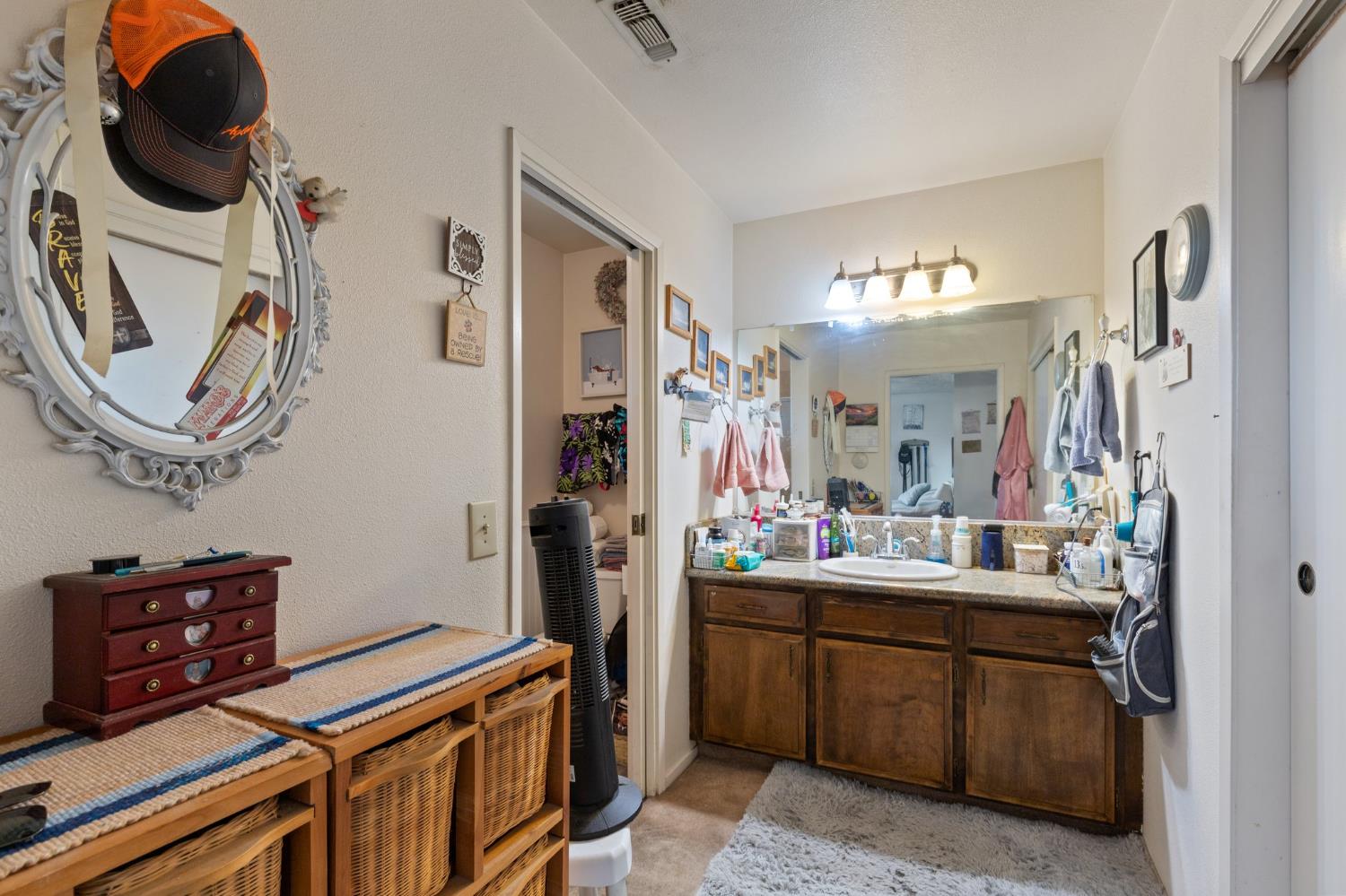 2724 Monocott Dr, Madera, CA 93637