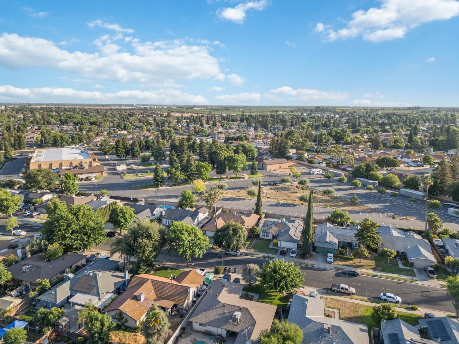 2724 Monocott Dr, Madera, CA 93637