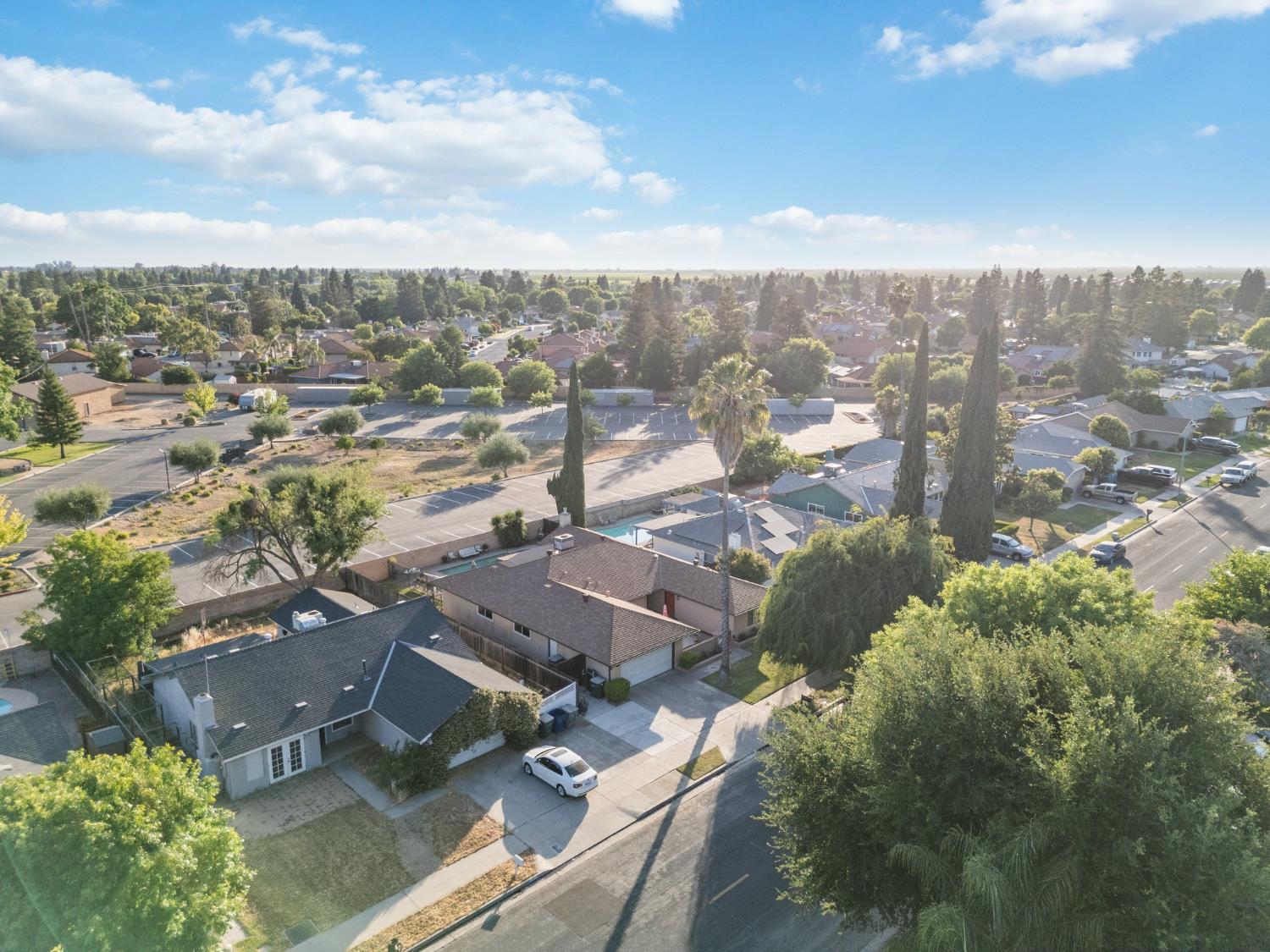 2724 Monocott Dr, Madera, CA 93637