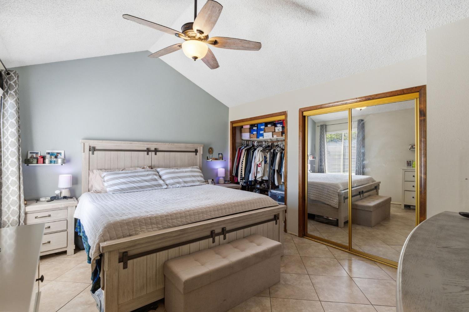 809 Wildwood Dr, Lemoore, CA 93245