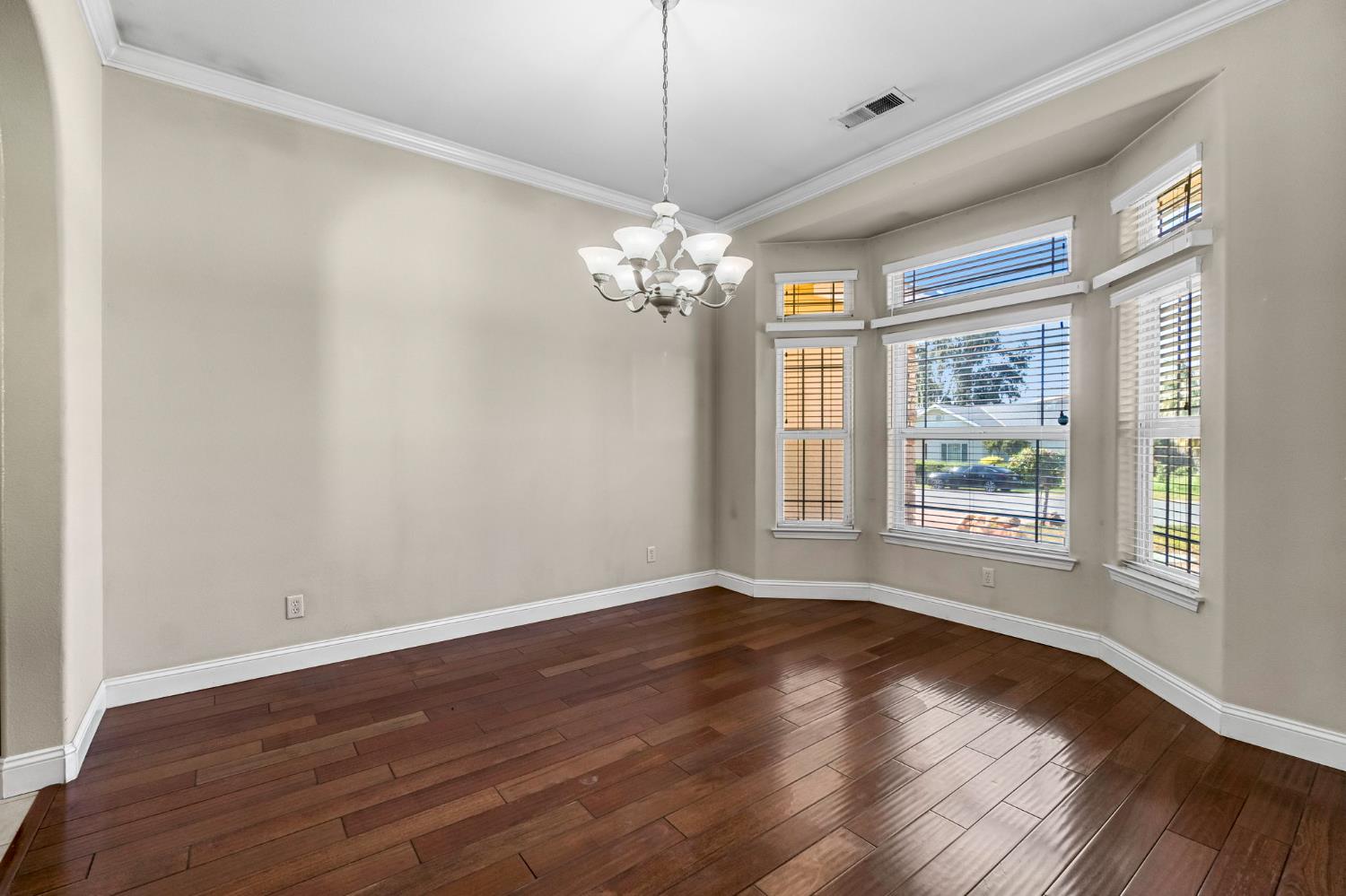 26041 Wayside Dr, Madera, CA 93638