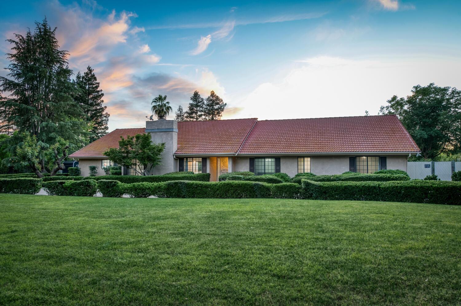 10684 Mountain View Dr