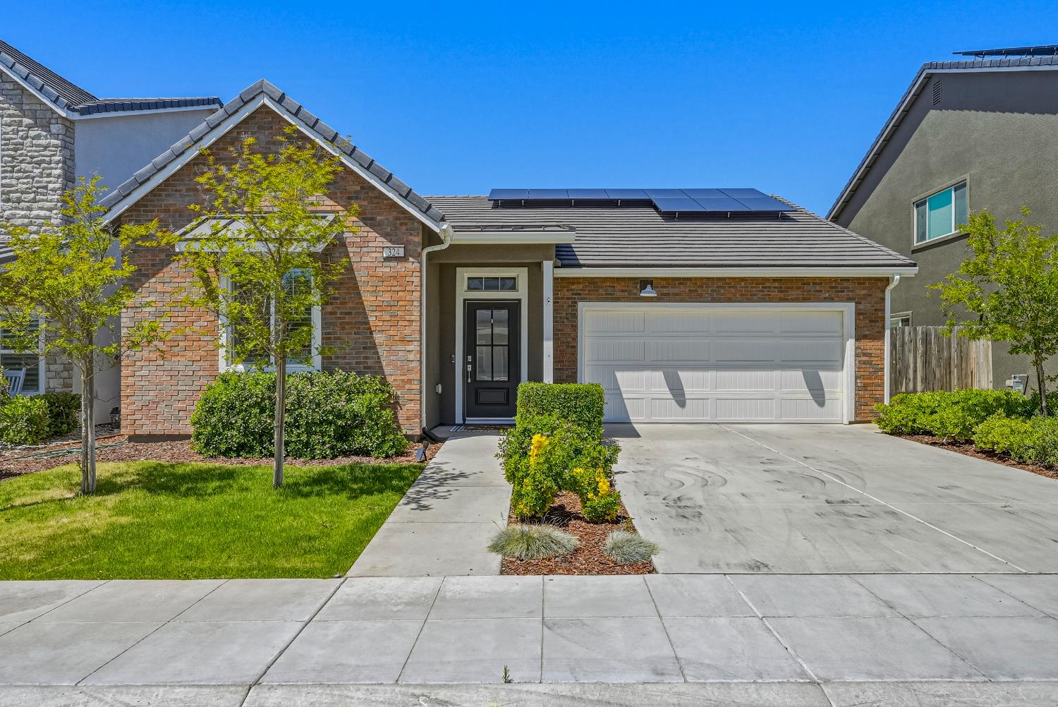 324 Huntington Ave S