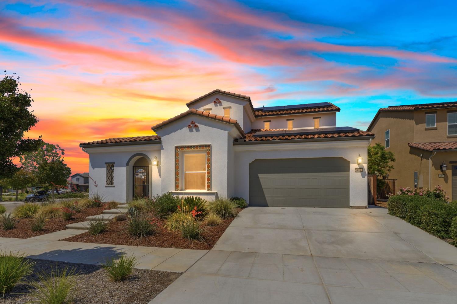 915 Vineyard Ct