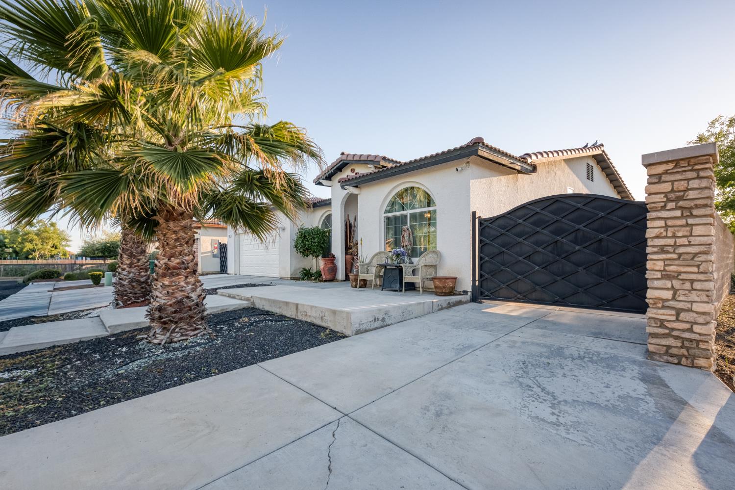 1208 Monterey Ave