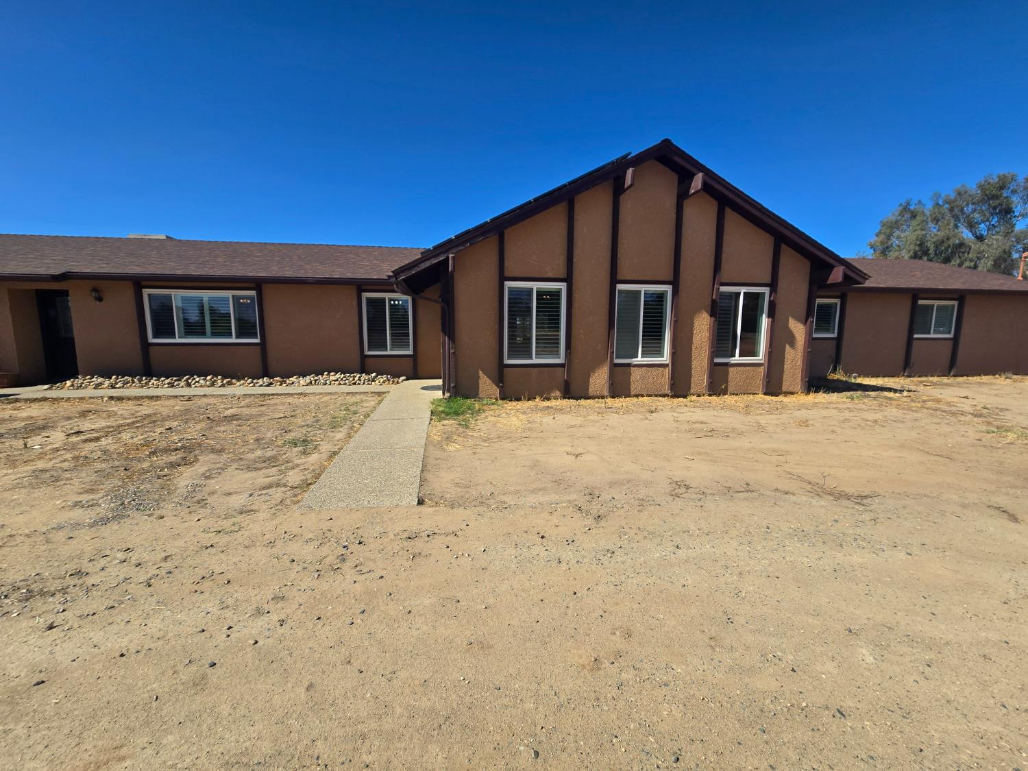 16448 Monreal Rd