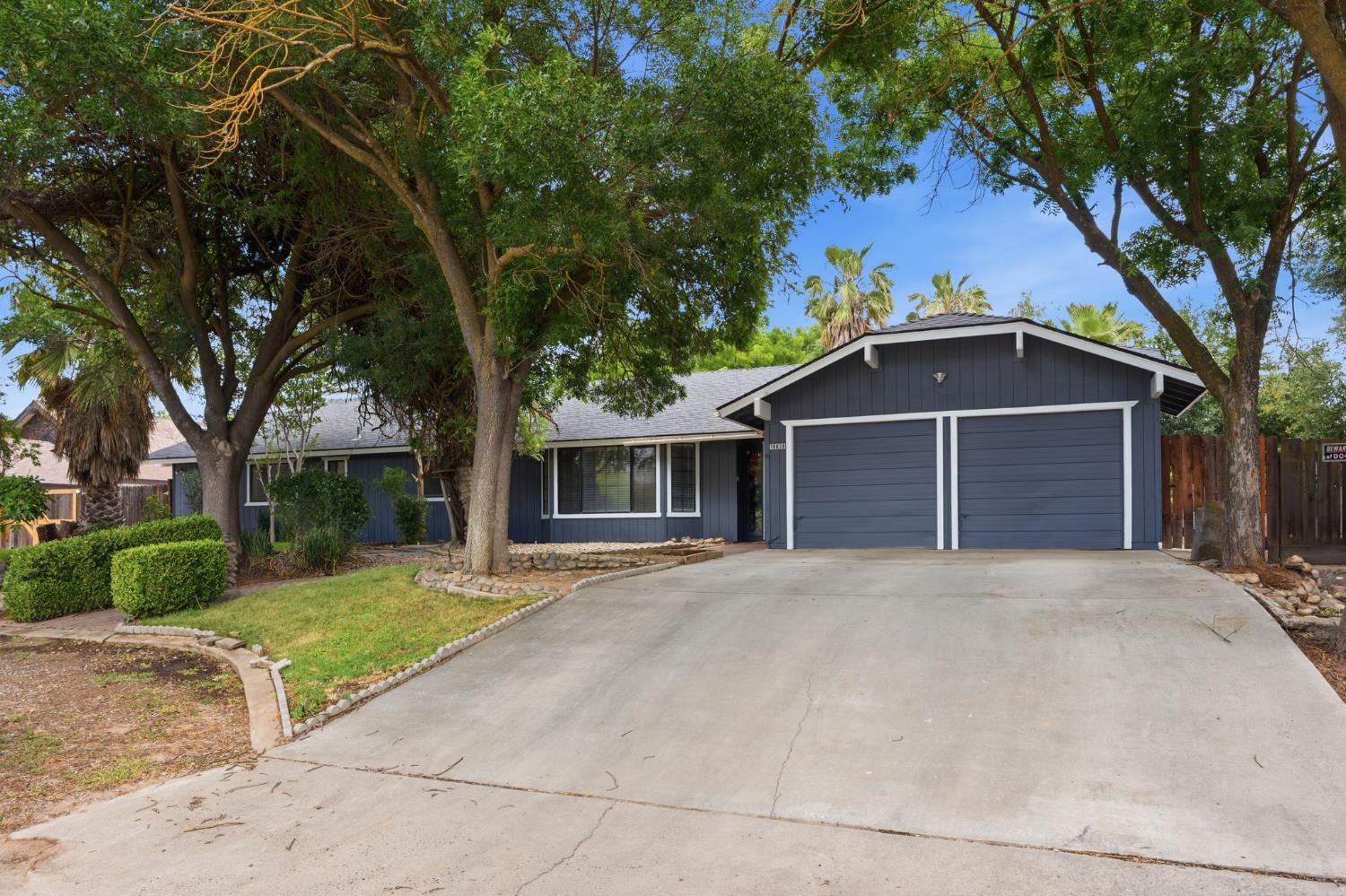 18839 Shell Dr, Madera, CA 93638
