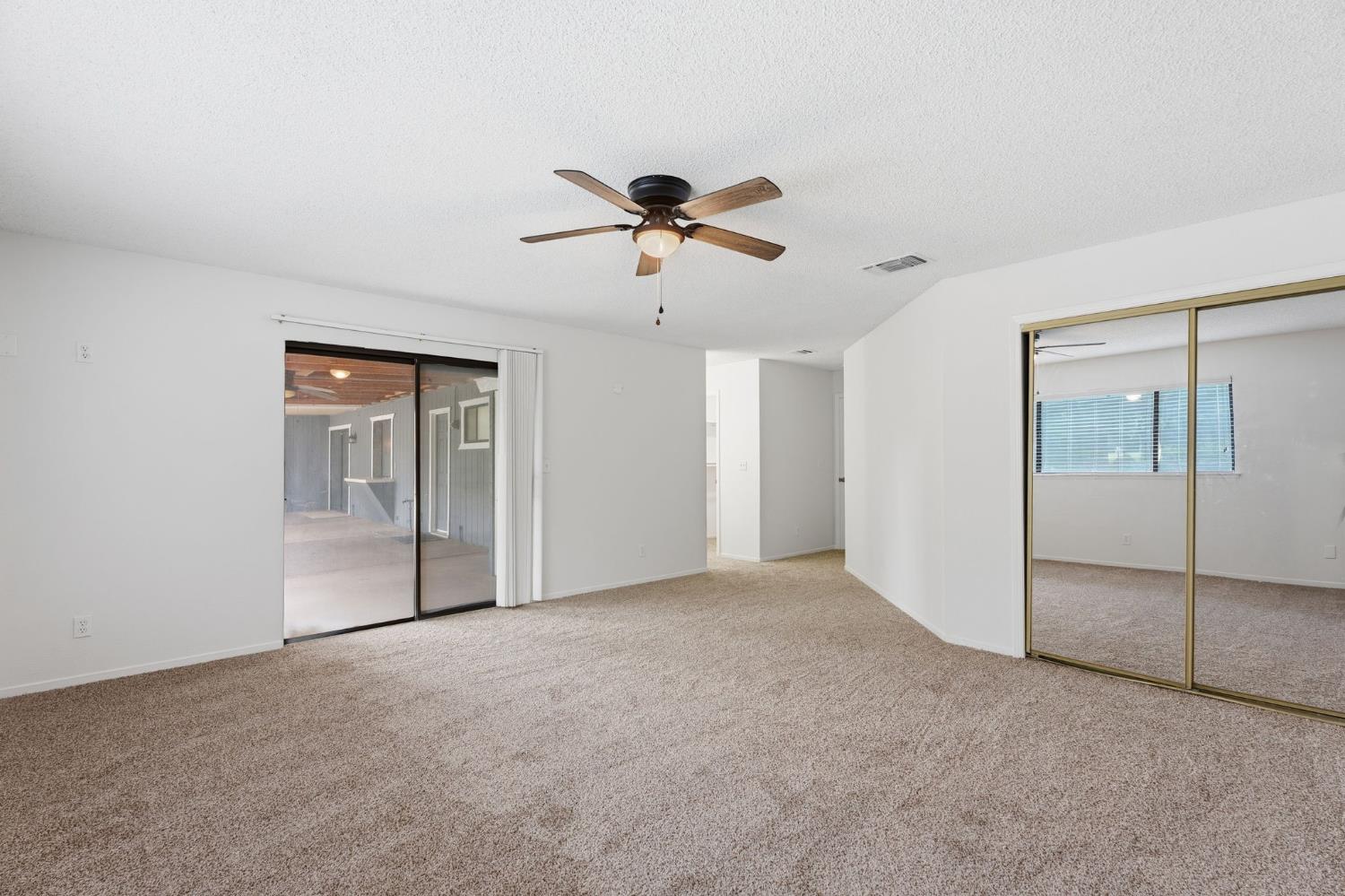 18839 Shell Dr, Madera, CA 93638