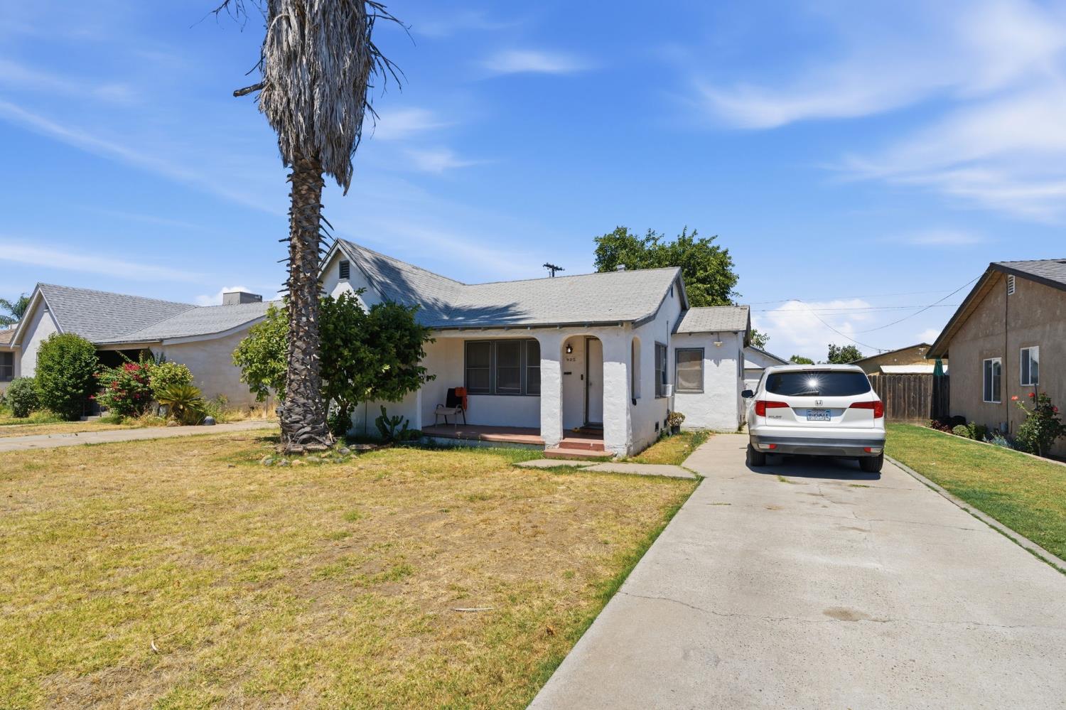 405 N G St, Madera, CA 93637